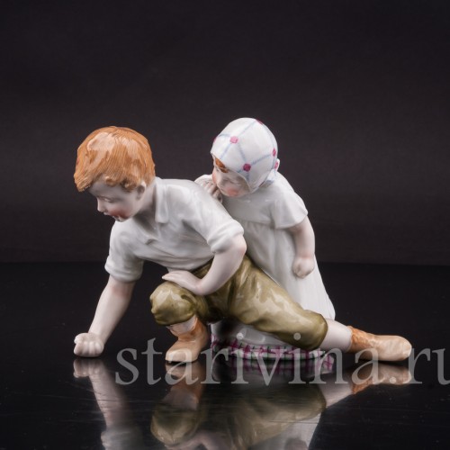 Фарфоровая статуэтка Играющие дети, Германия, кон. 19 - нач. 20 вв.