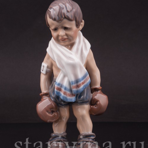 Фигурка из фарфора "13 номер", мальчик-боксер Dahl Jensen, Дания, 1920-80 гг.