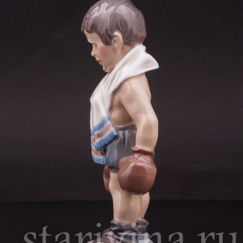 Фигурка из фарфора "13 номер", мальчик-боксер Dahl Jensen, Дания, 1920-80 гг.