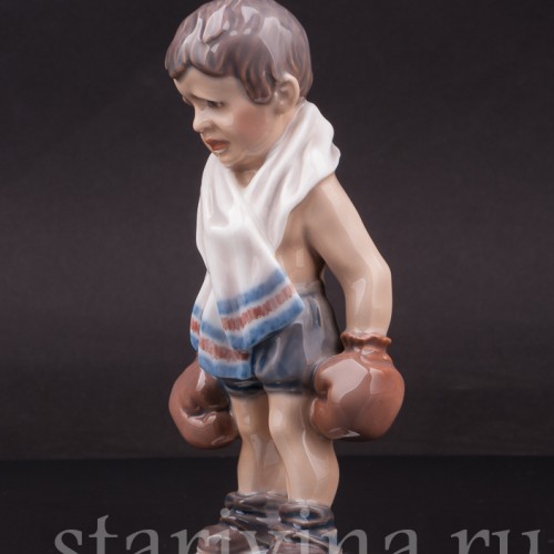 Фигурка из фарфора "13 номер", мальчик-боксер Dahl Jensen, Дания, 1920-80 гг.