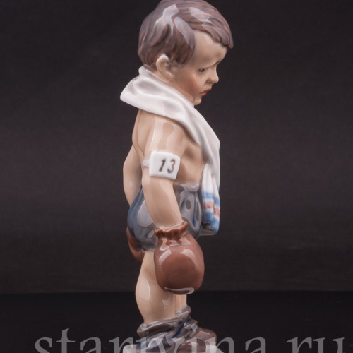 Фигурка из фарфора "13 номер", мальчик-боксер Dahl Jensen, Дания, 1920-80 гг.
