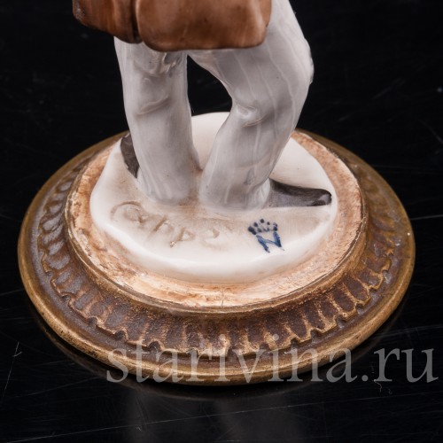 Фигурка из фарфора Мужчина, играющий на гармошке, миниатюра, Giuseppe Cappe, Италия, вт. пол. 20 в.