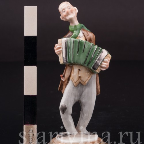 Фигурка из фарфора Мужчина, играющий на гармошке, миниатюра, Giuseppe Cappe, Италия, вт. пол. 20 в.