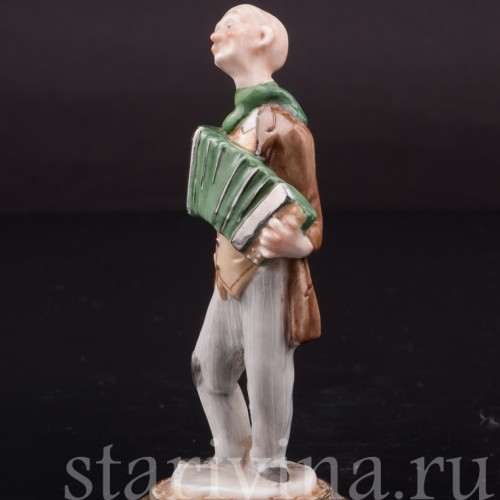 Фигурка из фарфора Мужчина, играющий на гармошке, миниатюра, Giuseppe Cappe, Италия, вт. пол. 20 в.