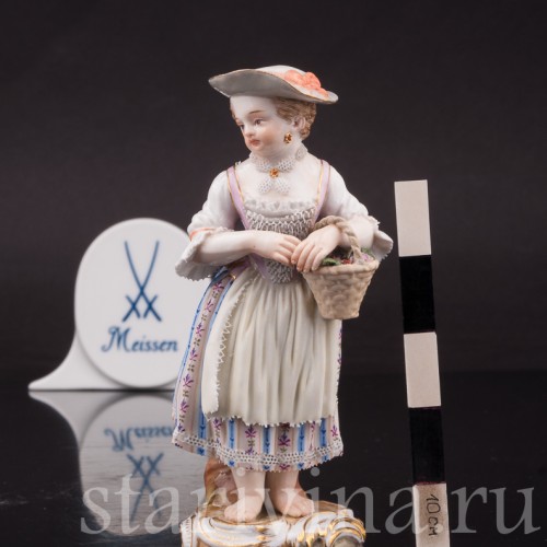Фарфоровая статуэтка Девочка с корзиной цветов, Meissen, Германия, сер. 19 - нач. 20 вв.