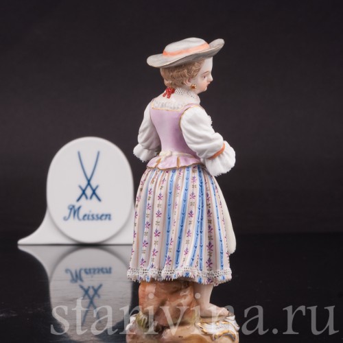 Фарфоровая статуэтка Девочка с корзиной цветов, Meissen, Германия, сер. 19 - нач. 20 вв.