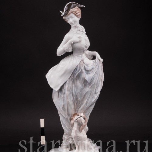 Фарфоровая статуэтка Девушка в костюме для верховой езды Rosenthal, Германия, нач. 20 в.