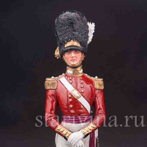 Фарфоровая статуэтка Офицер гренадерской гвардии, 1840 г, Sitzendorf, Германия, вт. пол. 20 в.