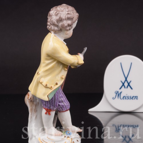 Фигурка из фарфора Мальчик с серпом и лопатой, Meissen, Германия, сер. 19 - нач. 20 вв.