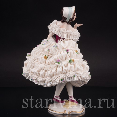Фарфоровая статуэтка балерины Коломбина, кружевная, Volkstedt, Германия, сер. 20 в.
