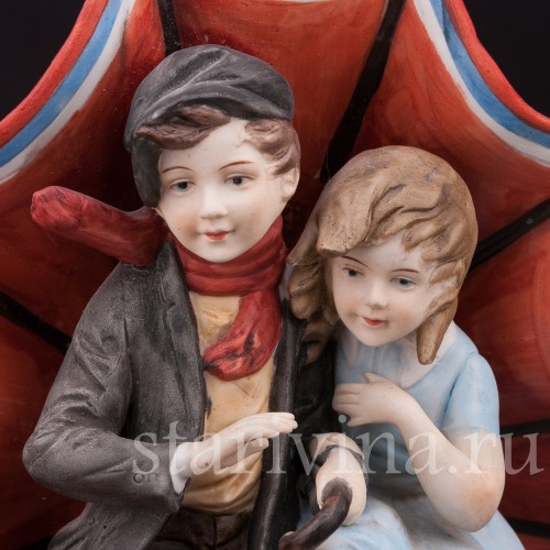 Фигурка из фарфора Дети под зонтом, Vaga International, Италия, вт. пол. 20 в.