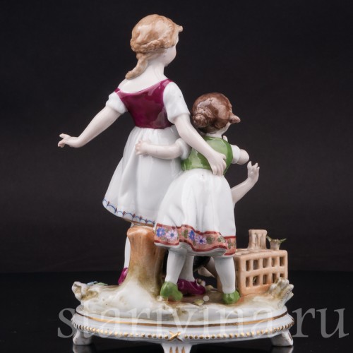 Фарфоровая статуэтка Птичка, лети! Дети, выпускающие птиц, E. A. Muller, Германия, 1890-1927 гг.