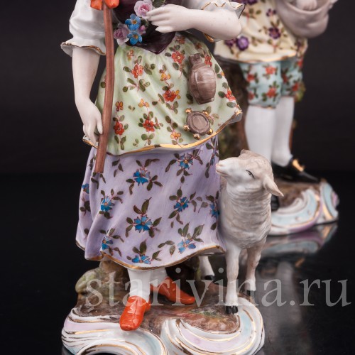 Парные фарфоровые статуэтки Пастушки, Volkstedt, Германия, кон. 19 в.