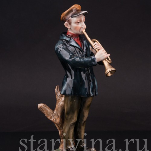 Фигурка из фарфора Музыкант с трубой Дрезден, Германия, нач. 20 в.