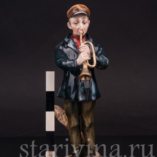 Фигурка из фарфора Музыкант с трубой Дрезден, Германия, нач. 20 в.