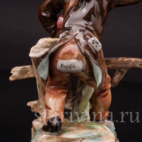 Фигурка из фарфора Музыкант со скрипкой Дрезден, Германия, нач. 20 в.