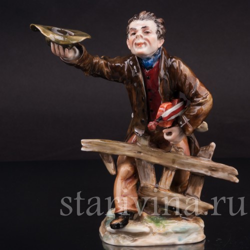 Фигурка из фарфора Музыкант со скрипкой Дрезден, Германия, нач. 20 в.