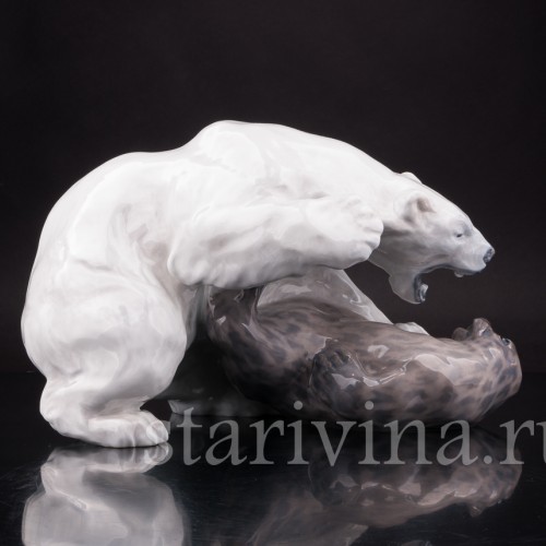 Композиция из фарфора Полярный медведь и морской котик, Royal Copenhagen, Дания, 1968 г.