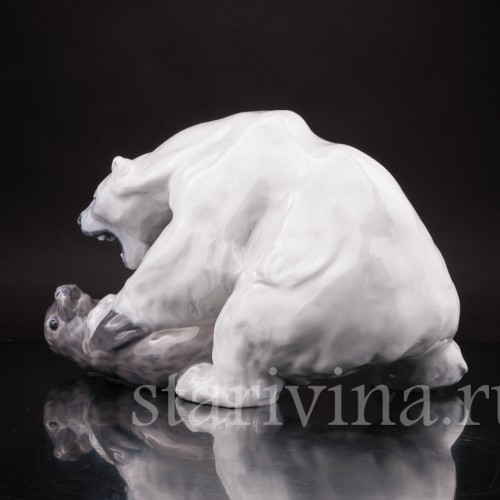 Композиция из фарфора Полярный медведь и морской котик, Royal Copenhagen, Дания, 1968 г.