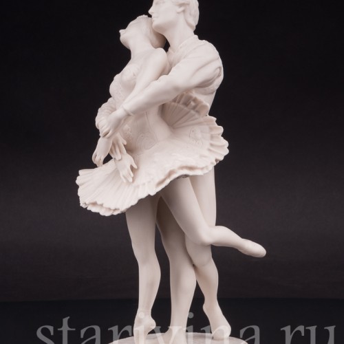 Фарфоровая фигурка Лебединое озеро, Franklin Porcelain, Великобритания, 1977 гг.