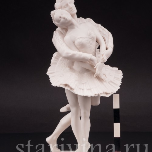 Фарфоровая фигурка Лебединое озеро, Franklin Porcelain, Великобритания, 1977 гг.