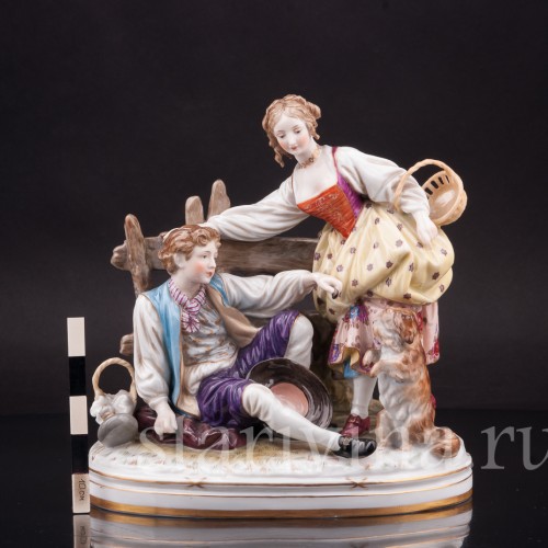 Статуэтка из фарфора Пара с собачкой, Dressel, Kister & Co, Германия, нач. 20 в.