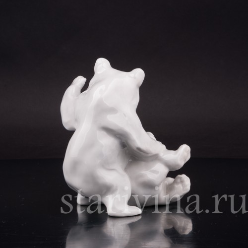 Статуэтка из фарфора Играющие медвежата, Royal Copenhagen, Дания, 1956 год.