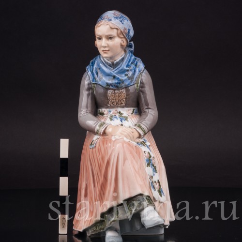 Фарфоровая статуэтка Девушка в национальном костюме, Dahl Jensen, Дания, 1920-80 гг.