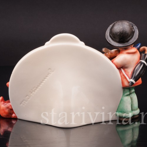 Фарфоровая статуэтка Маленький скрипач с собачкой, фирменная табличка, Goebel, Германия, 1995 г.