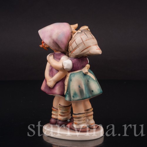 Фигурка из фарфора Две подружки Goebel, Германия, 1964-72 гг.