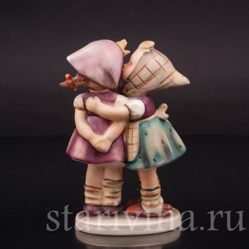 Фигурка из фарфора Две подружки Goebel, Германия, 1964-72 гг.