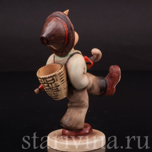 Фарфоровая фигурка Маленький путешественник, мальчик с зонтом и корзиной, Goebel, Германия, сер. 20 в.