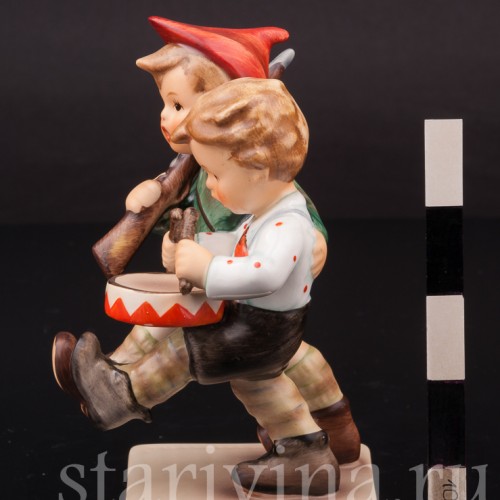 Фигурка из фарфора Походный марш, Goebel, Германия, 1992 г.