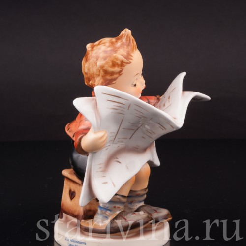 Фарфоровая фигурка Последние новости, мальчик читающий газету, Goebel, Германия, 1990 гг.