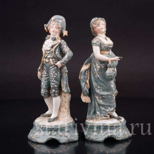 Парные фарфоровые статуэтки Галантная пара в зелёных костюмах, Volkstedt, Германия, кон. 19 в.