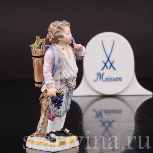 Мальчик с виноградом, миниатюра, Meissen, Германия, сер. 19 - нач. 20 в