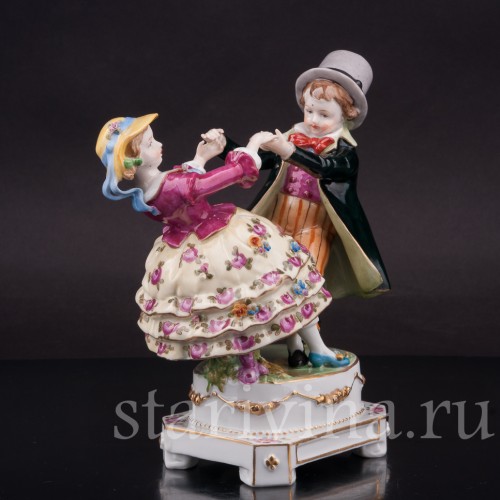 Фигурка из фарфора Танцующие дети E. A. Muller, Германия, 1890-1927 гг.
