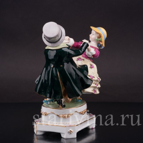 Фигурка из фарфора Танцующие дети E. A. Muller, Германия, 1890-1927 гг.