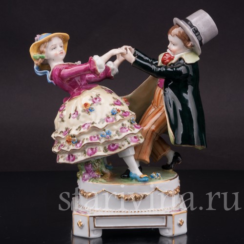 Фигурка из фарфора Танцующие дети E. A. Muller, Германия, 1890-1927 гг.