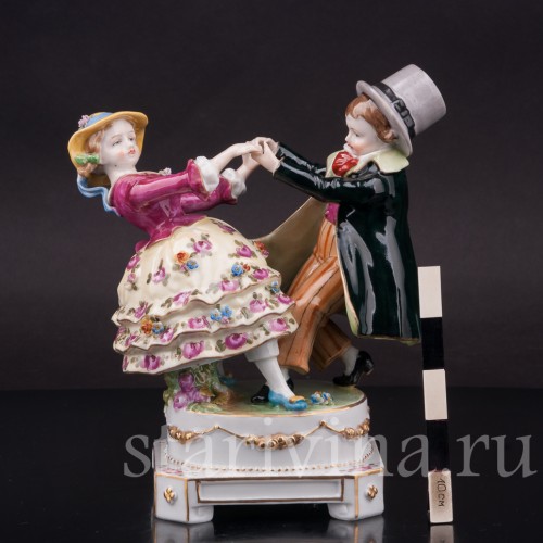 Фигурка из фарфора Танцующие дети E. A. Muller, Германия, 1890-1927 гг.
