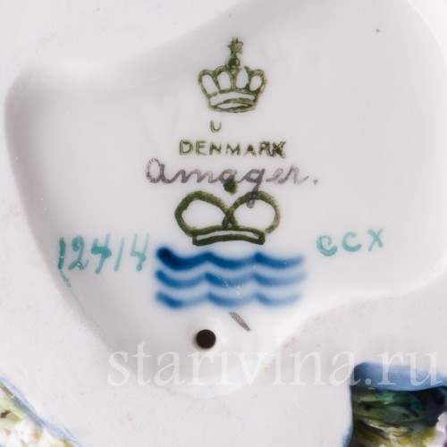 Фарфоровая статуэтка Мальчик из Амагера Royal Copenhagen, Дания.