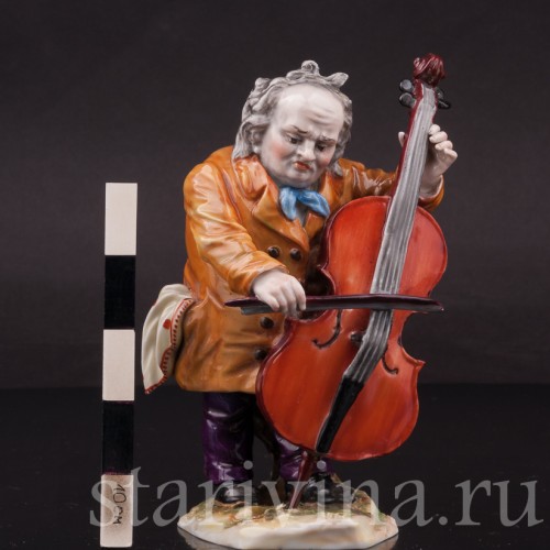 Фарфоровая фигурка Музыкант с котрабасом, Дрезден, Германия, нач. 20 в.