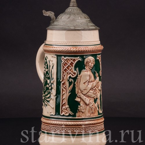 Уцененная пивная кружка Охотник с кружкой и трубкой, 1/2 л, Германия, перв. пол. 20 в.