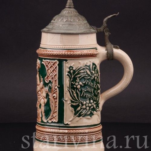 Уцененная пивная кружка Охотник с кружкой и трубкой, 1/2 л, Германия, перв. пол. 20 в.