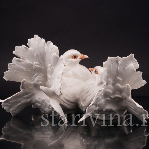 Фарфоровая статуэтка птиц Голубь и голубка, Tay, Италия, вт. пол. 20 в.