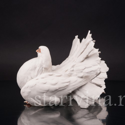 Фарфоровая статуэтка птиц Голубь и голубка, Tay, Италия, вт. пол. 20 в.