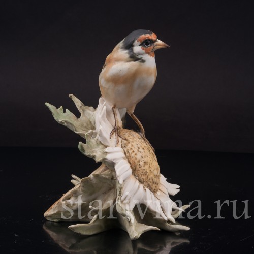 Фарфоровая статуэтка Щегол на подсолнухе Tay, Италия, вт. пол. 20 в.