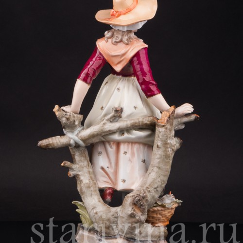 Фарфоровая статуэтка Рыбачка, Volkstedt, Германия, кон. 19 в.