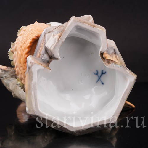 Фарфоровая статуэтка Рыбачка, Volkstedt, Германия, кон. 19 в.