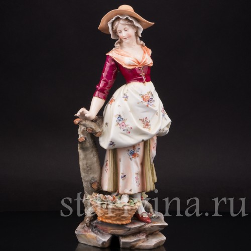 Фарфоровая статуэтка Рыбачка, Volkstedt, Германия, кон. 19 в.